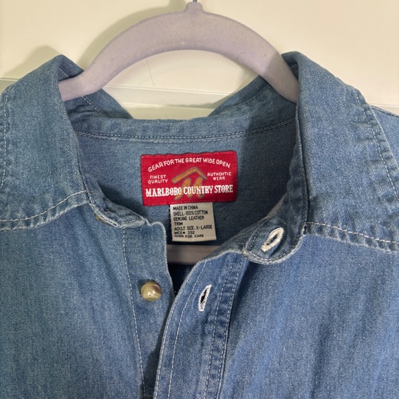 Vintage Marlboro 100% Cotton Blue Jean Button up Mens long Sleeve Shirt Size XL. - Picture 3 of 4